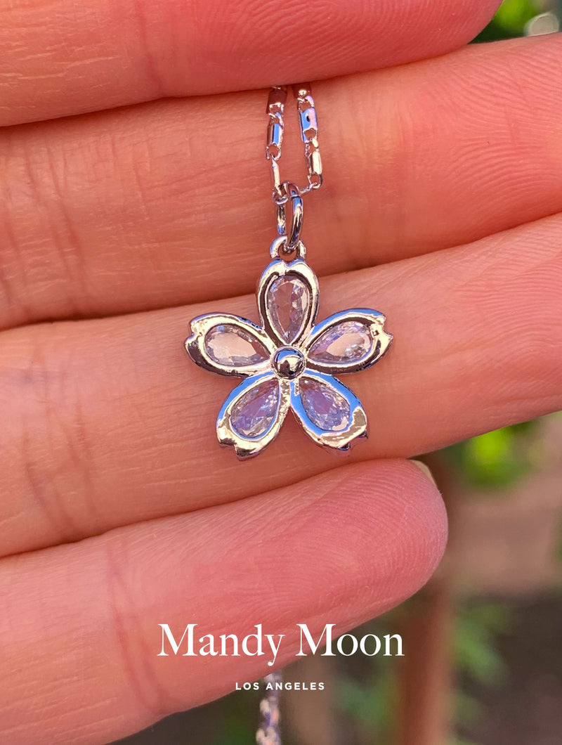 Silver Daisy Charm Necklace