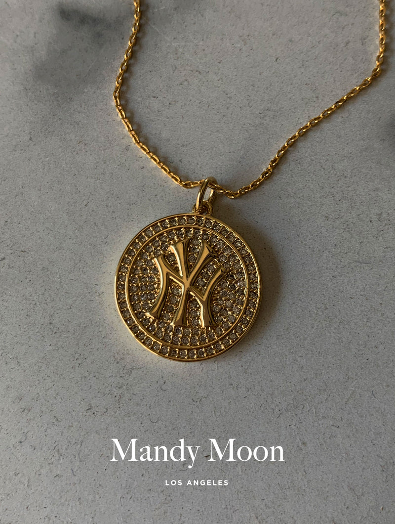 NYC Circle Pendant Necklace